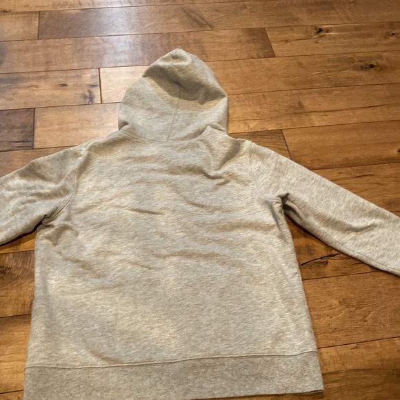 super cute light grey sweatshirt from the gap, in woman’s size medium! - Picture 2 of 2